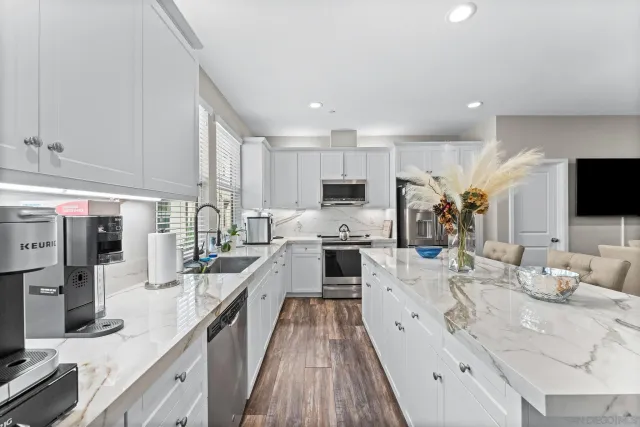 $780,000 | 543 West Foothill Boulevard, Unit 120, Glendora, CA 91741