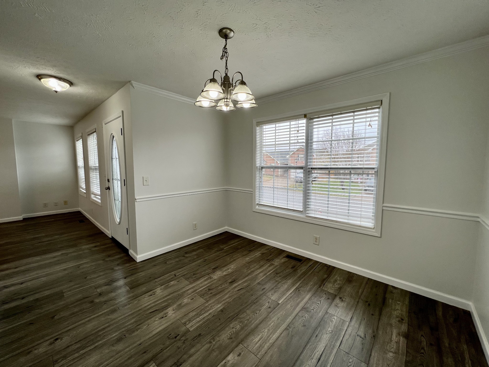 2784 Ridgepole Drive Clarksville, TN 37040 - Photo 14 of 41 Gallery Image 14