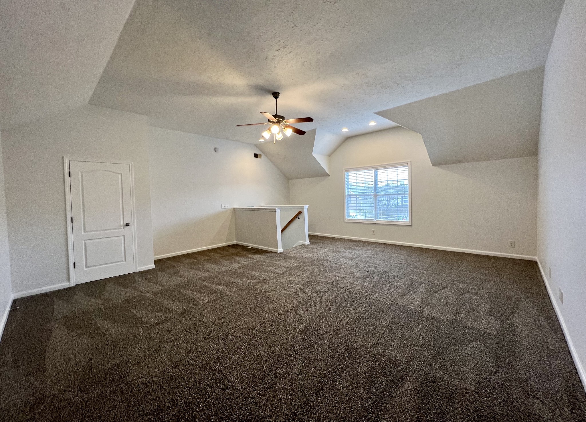 2784 Ridgepole Drive Clarksville, TN 37040 - Photo 17 of 41 Gallery Image 17