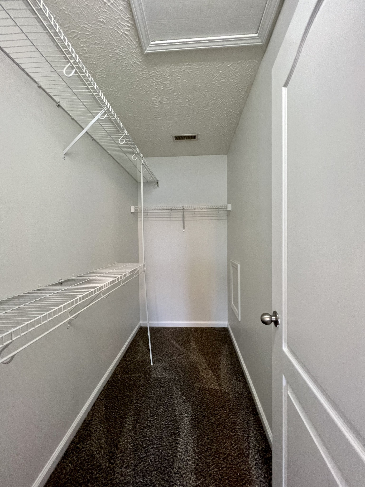 2784 Ridgepole Drive Clarksville, TN 37040 - Photo 26 of 41 Gallery Image 26