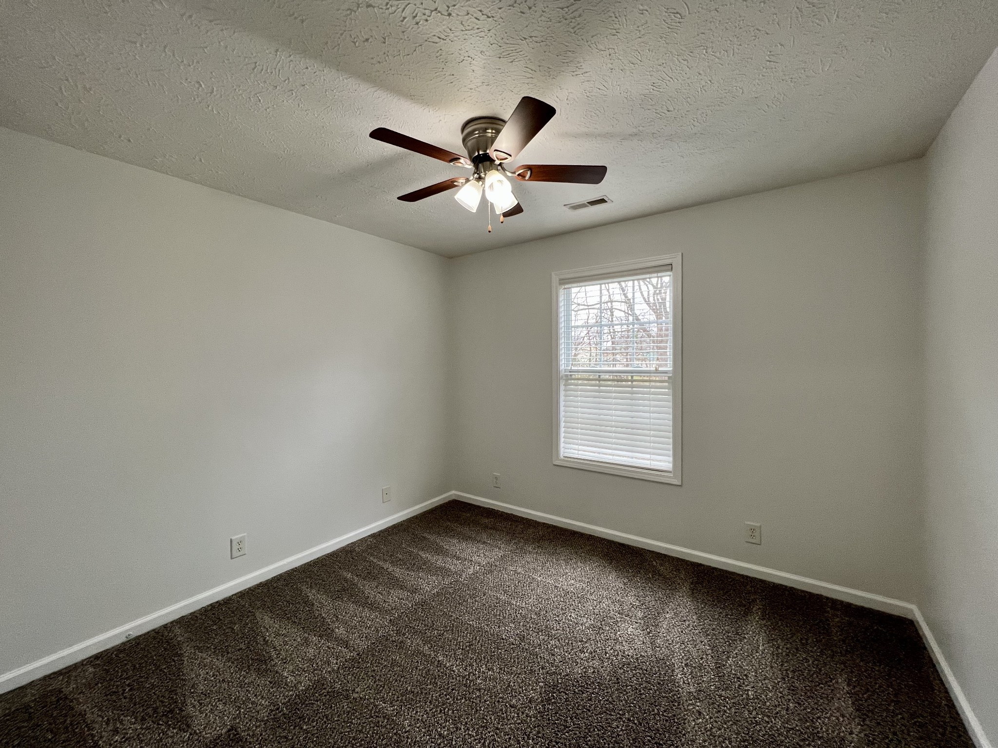 2784 Ridgepole Drive Clarksville, TN 37040 - Photo 30 of 41 Gallery Image 30
