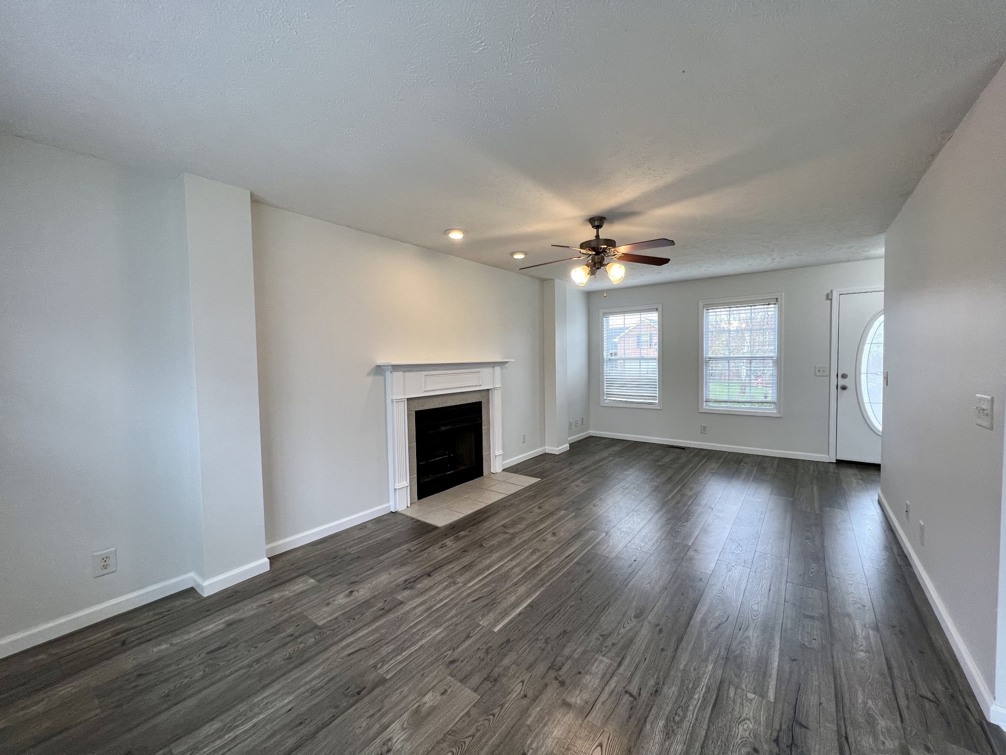 2784 Ridgepole Drive Clarksville, TN 37040 - Photo 3 of 41 Gallery Image 3