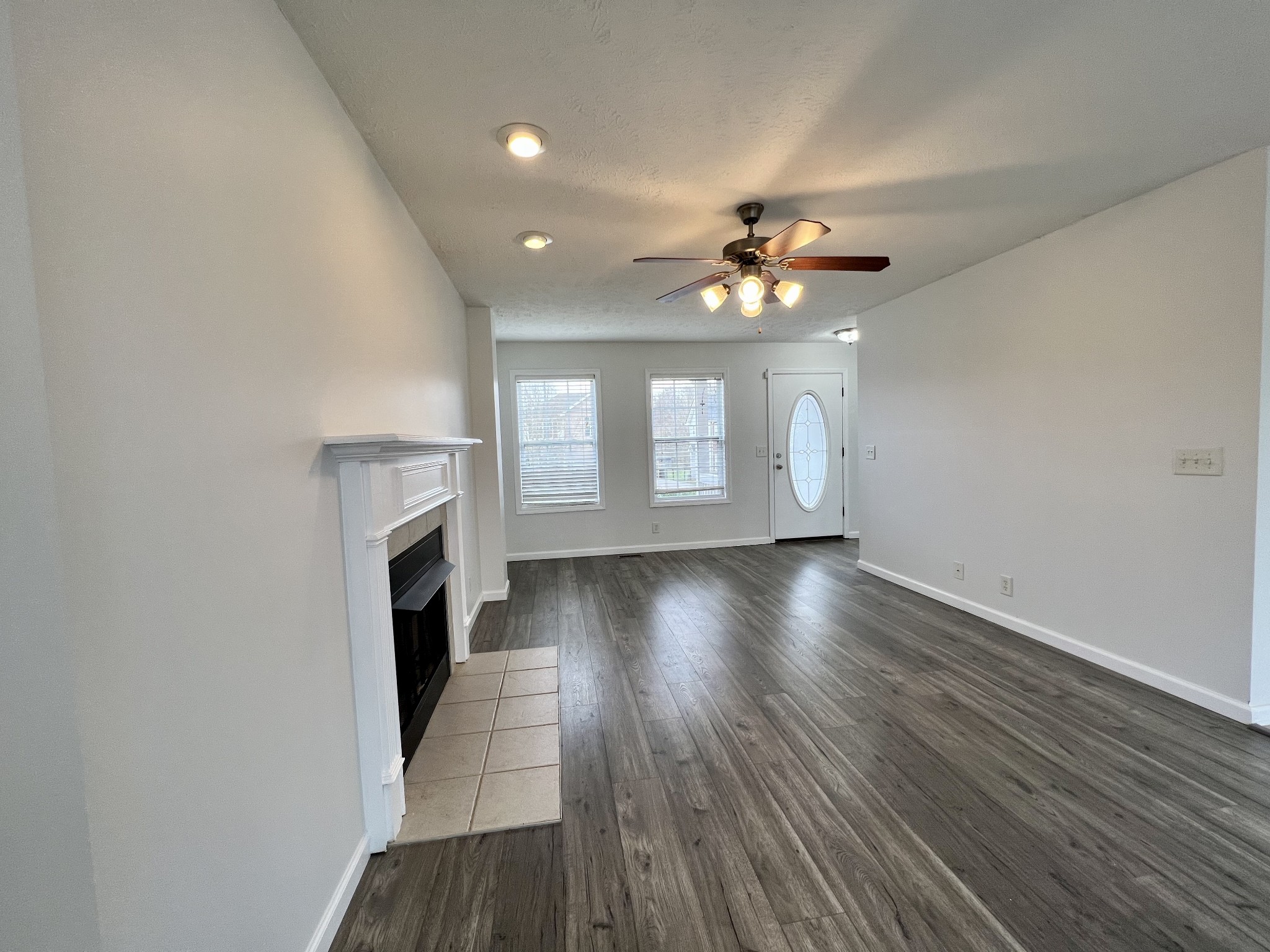 2784 Ridgepole Drive Clarksville, TN 37040 - Photo 5 of 41 Gallery Image 5