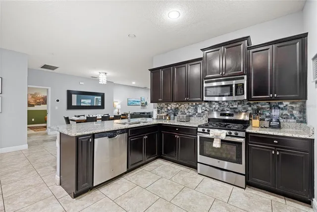 $3,400 | 5376 Oakbourne Avenue, Davenport, FL 33837