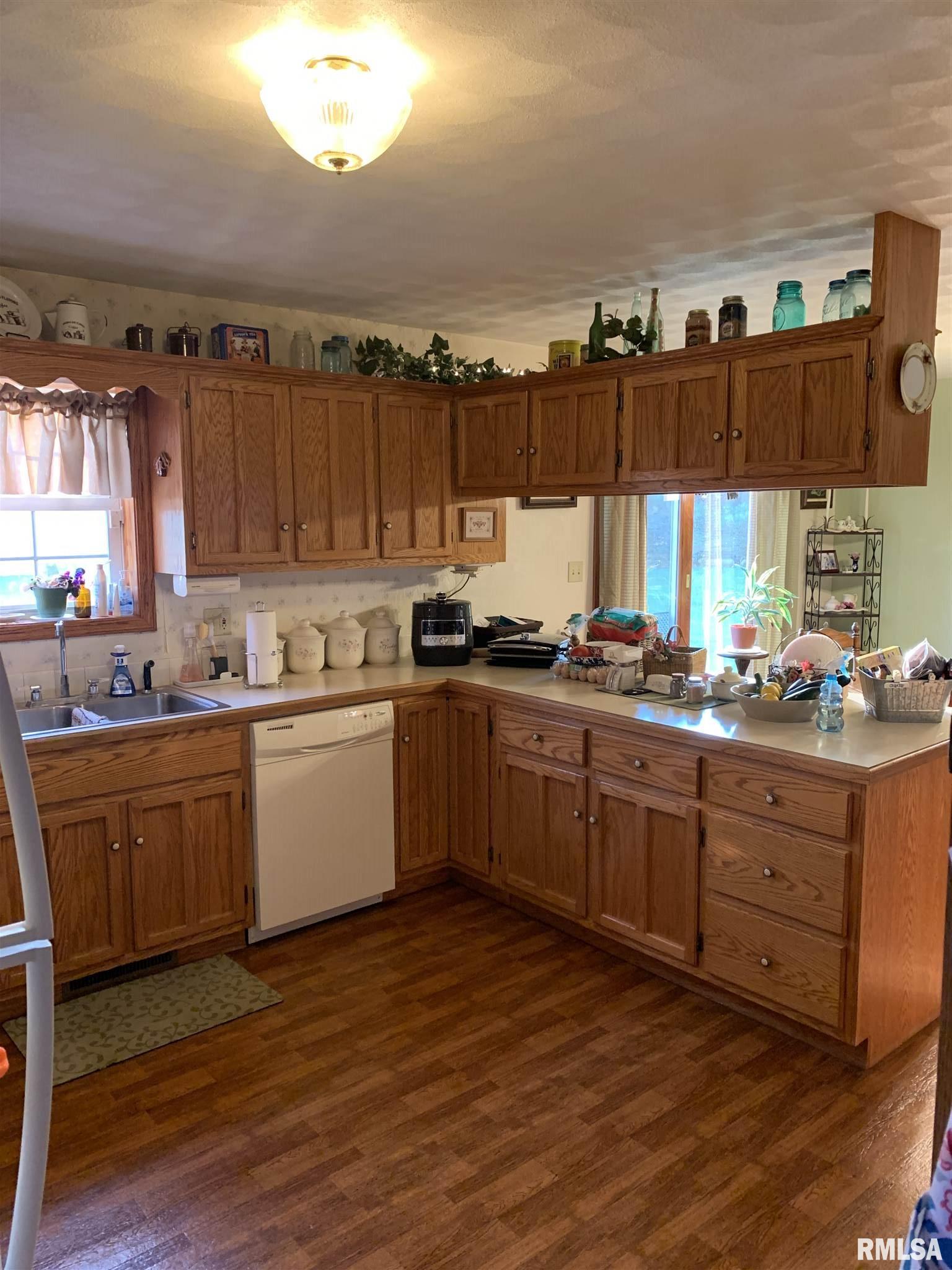 10109 South Kingston Mines Road Mapleton, IL 61547 - Photo 11 of 22