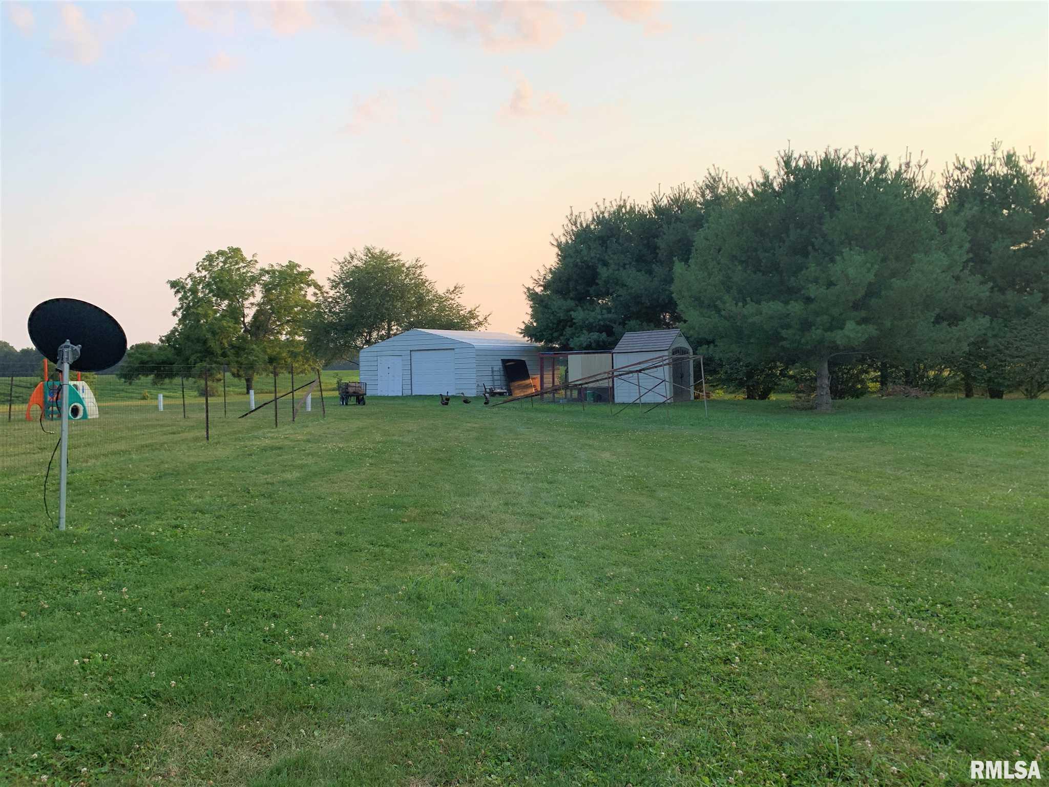 10109 South Kingston Mines Road Mapleton, IL 61547 - Photo 8 of 22