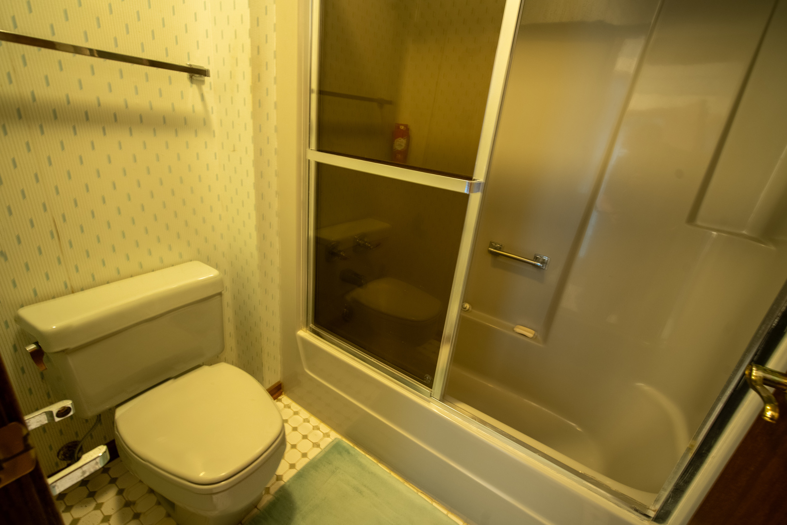 3065 182nd Place Lansing, IL 60438 - Photo 32 of 38 a bathroom with a toilet and a shower