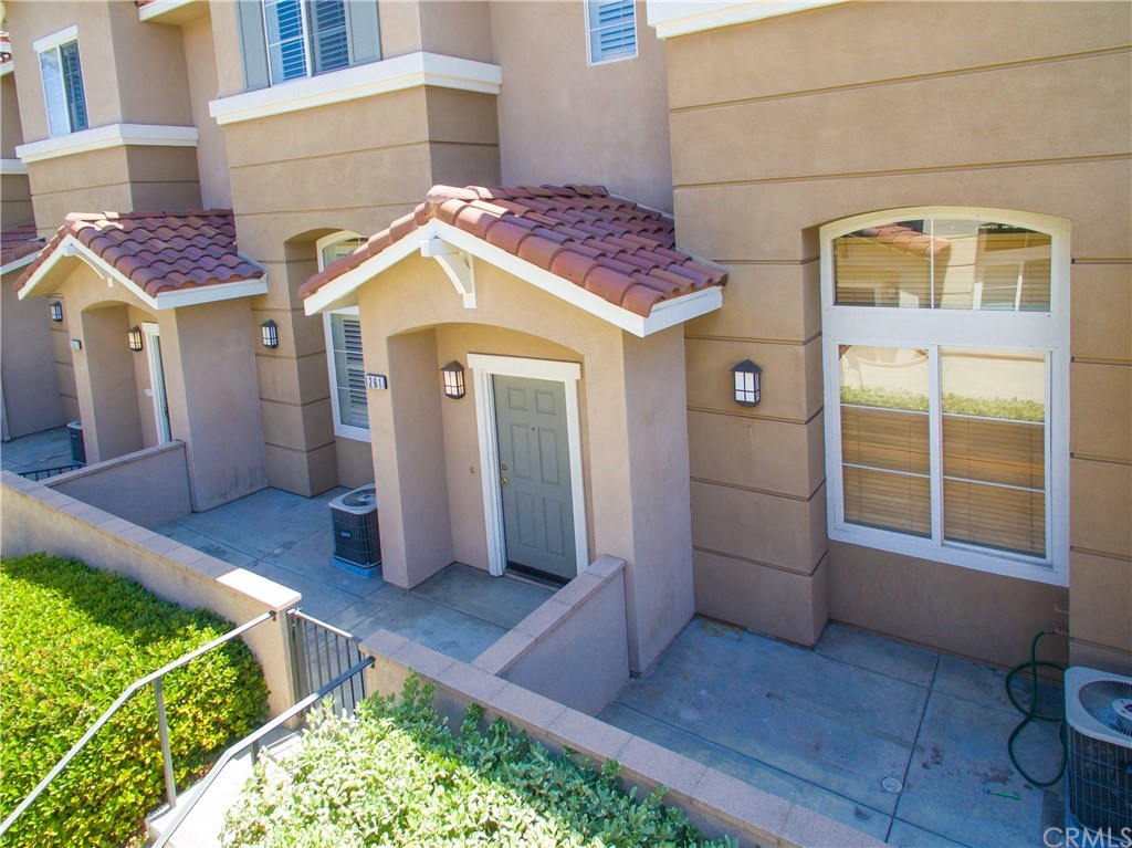 1261 Olson Drive Fullerton, CA 92833 - Photo 37 of 53