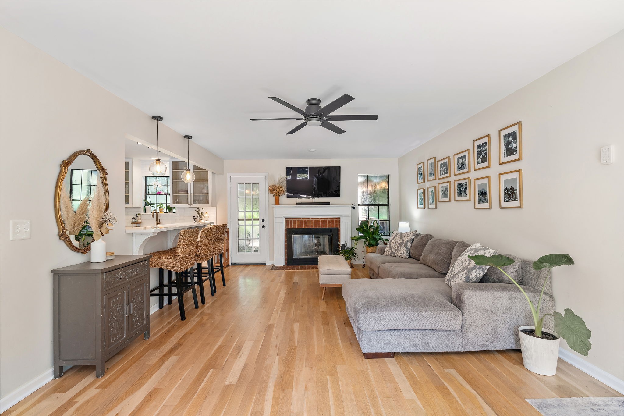 4309 Oakcrest Lane Hermitage, TN 37076 - Photo 3 of 44