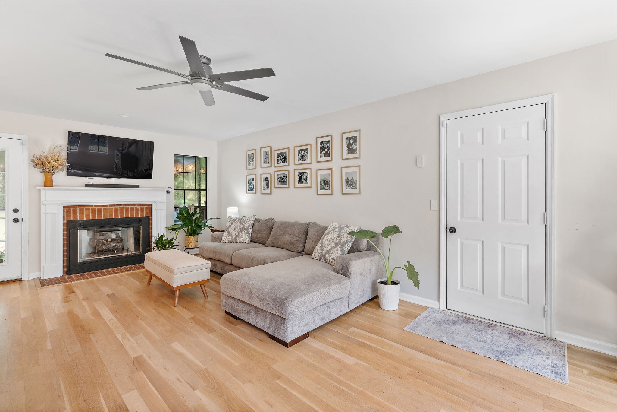 4309 Oakcrest Lane Hermitage, TN 37076 - Photo 4 of 44