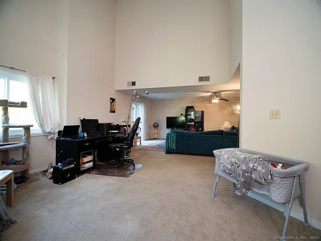 $250,000 | 1410 Whitney Avenue, Unit E2, Hamden, CT 06517