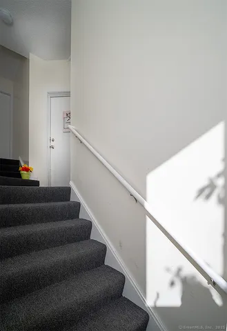 $250,000 | 1410 Whitney Avenue, Unit E2, Hamden, CT 06517