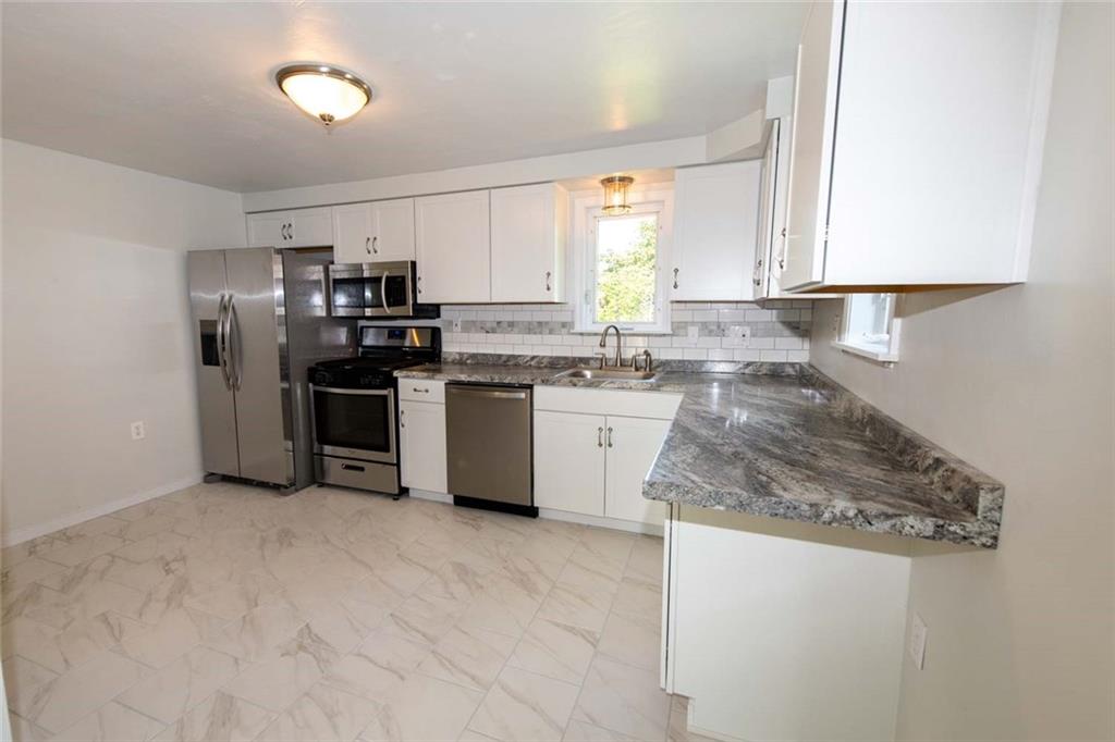 5340 Meadowcrest Road Pittsburgh, PA 15236 - Photo 11 of 22 Gallery Image 11