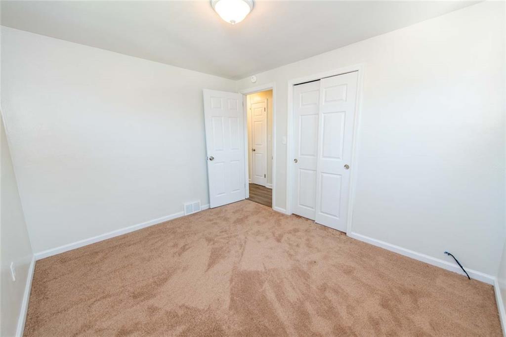 5340 Meadowcrest Road Pittsburgh, PA 15236 - Photo 13 of 22 Gallery Image 13