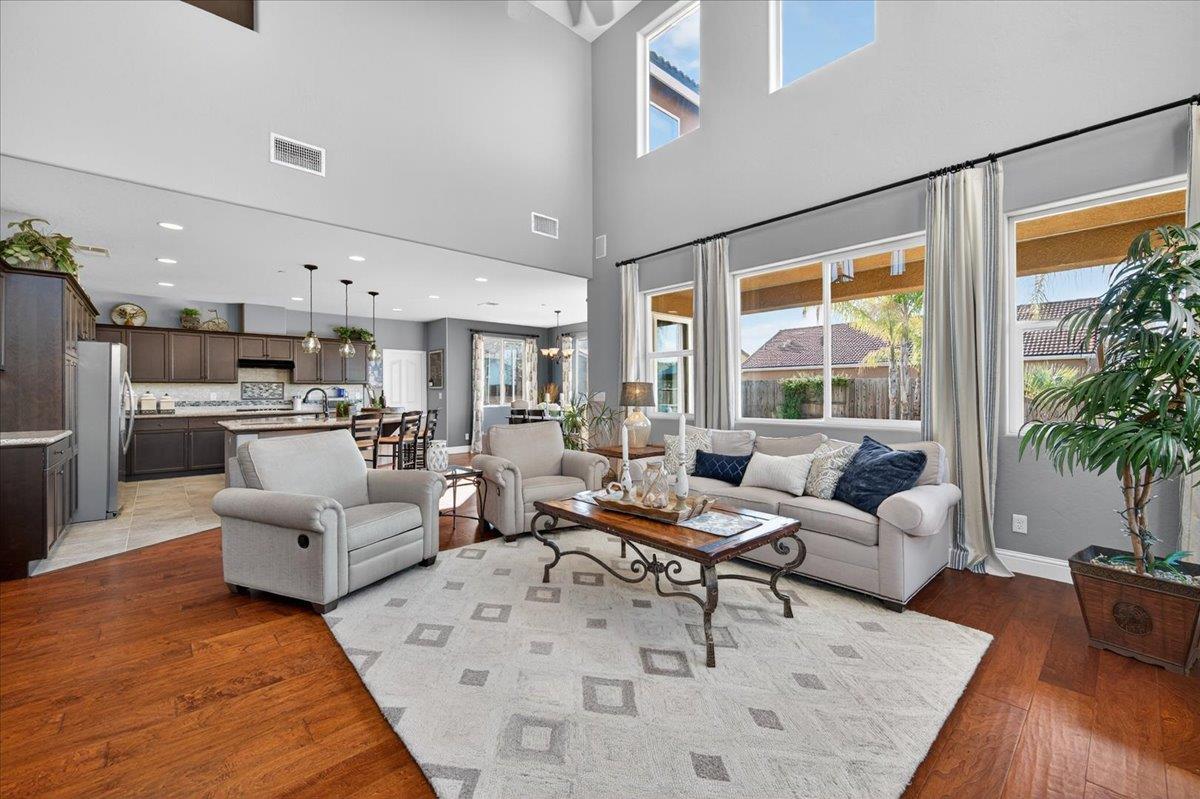 21238 Lago Bello Friant, CA 93626 - Photo 12 of 67