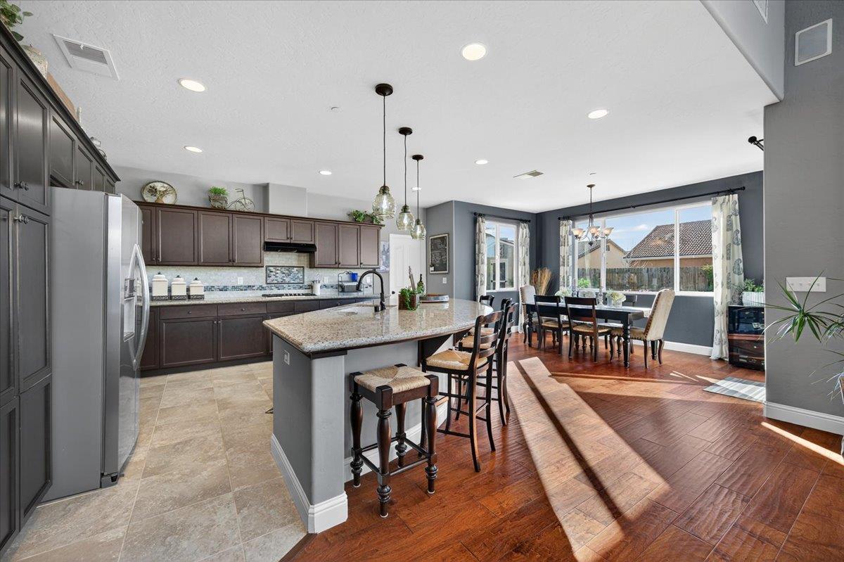 21238 Lago Bello Friant, CA 93626 - Photo 14 of 67