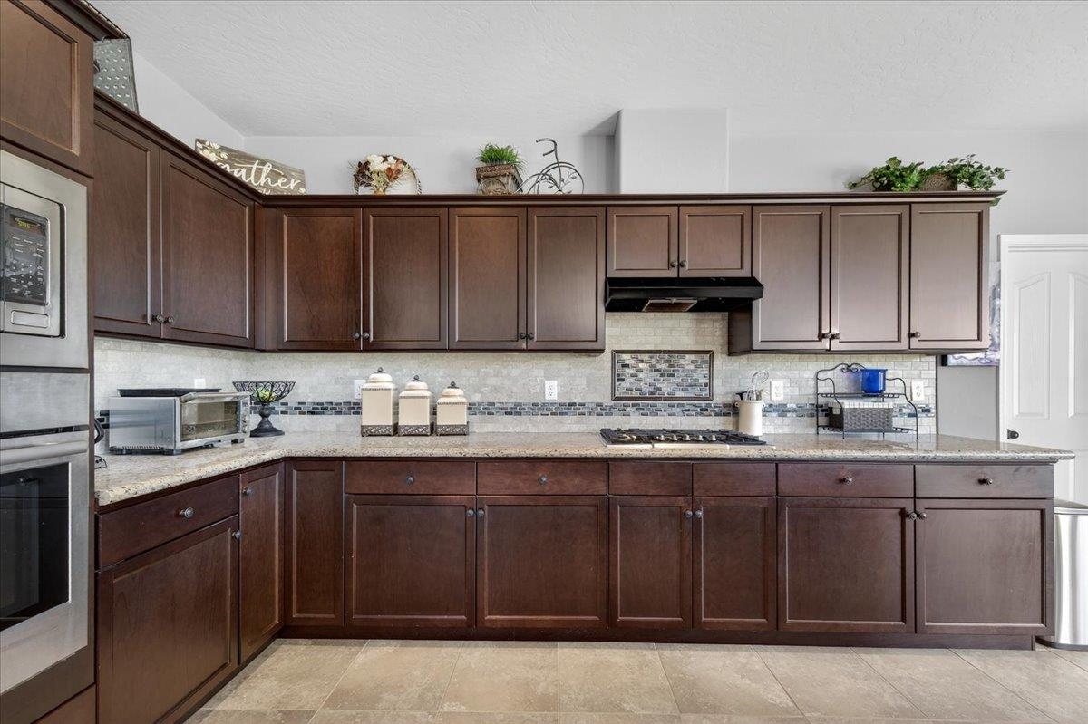 21238 Lago Bello Friant, CA 93626 - Photo 19 of 67