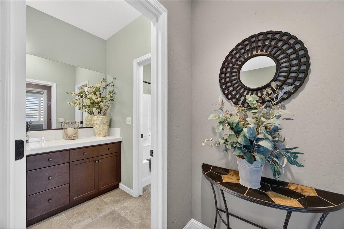 21238 Lago Bello Friant, CA 93626 - Photo 22 of 67