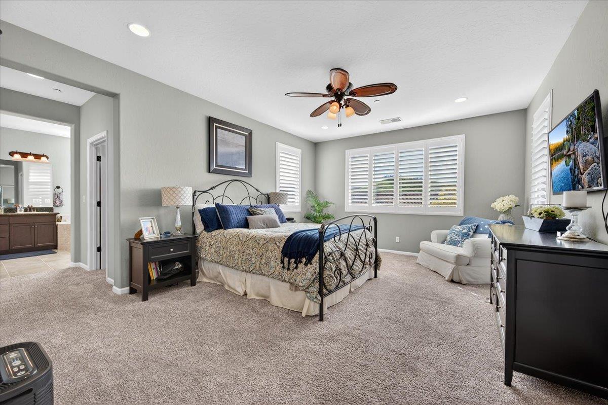 21238 Lago Bello Friant, CA 93626 - Photo 32 of 67