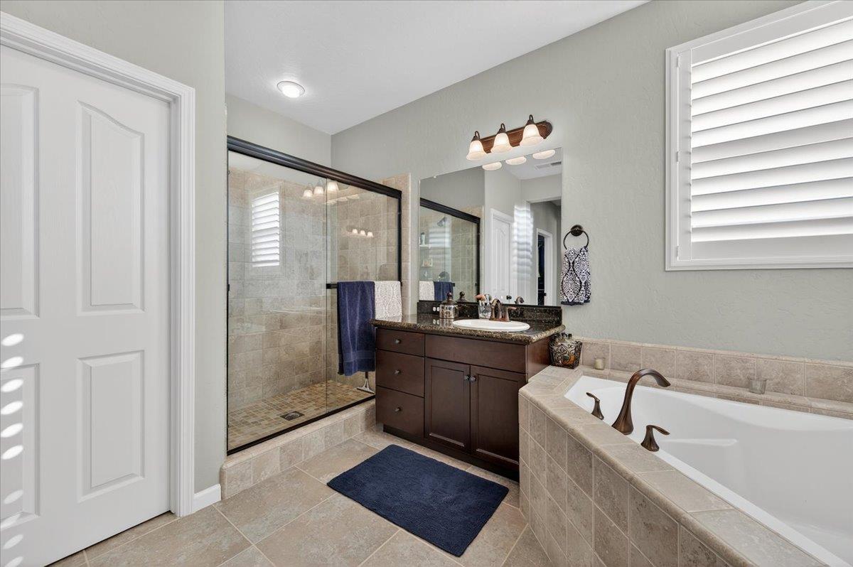 21238 Lago Bello Friant, CA 93626 - Photo 40 of 67