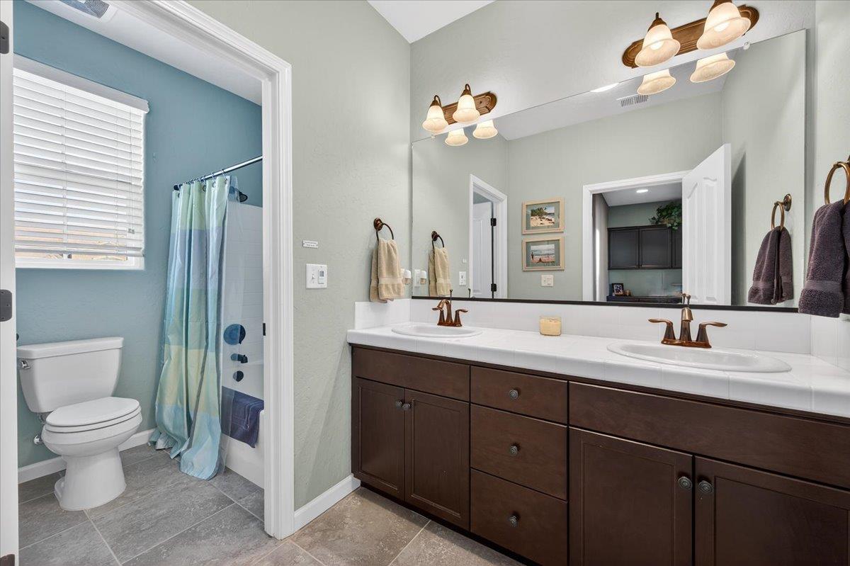 21238 Lago Bello Friant, CA 93626 - Photo 45 of 67