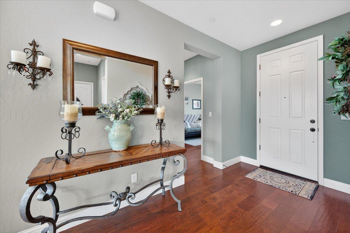 21238 Lago Bello Friant, CA 93626 - Photo 6 of 67