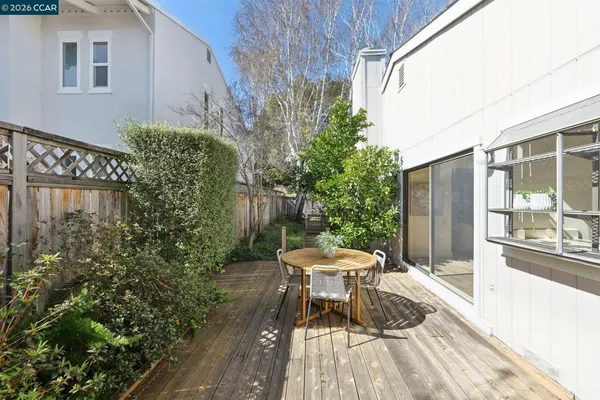 $1,295,000 | 826 Augusta Drive, Moraga, CA 94556