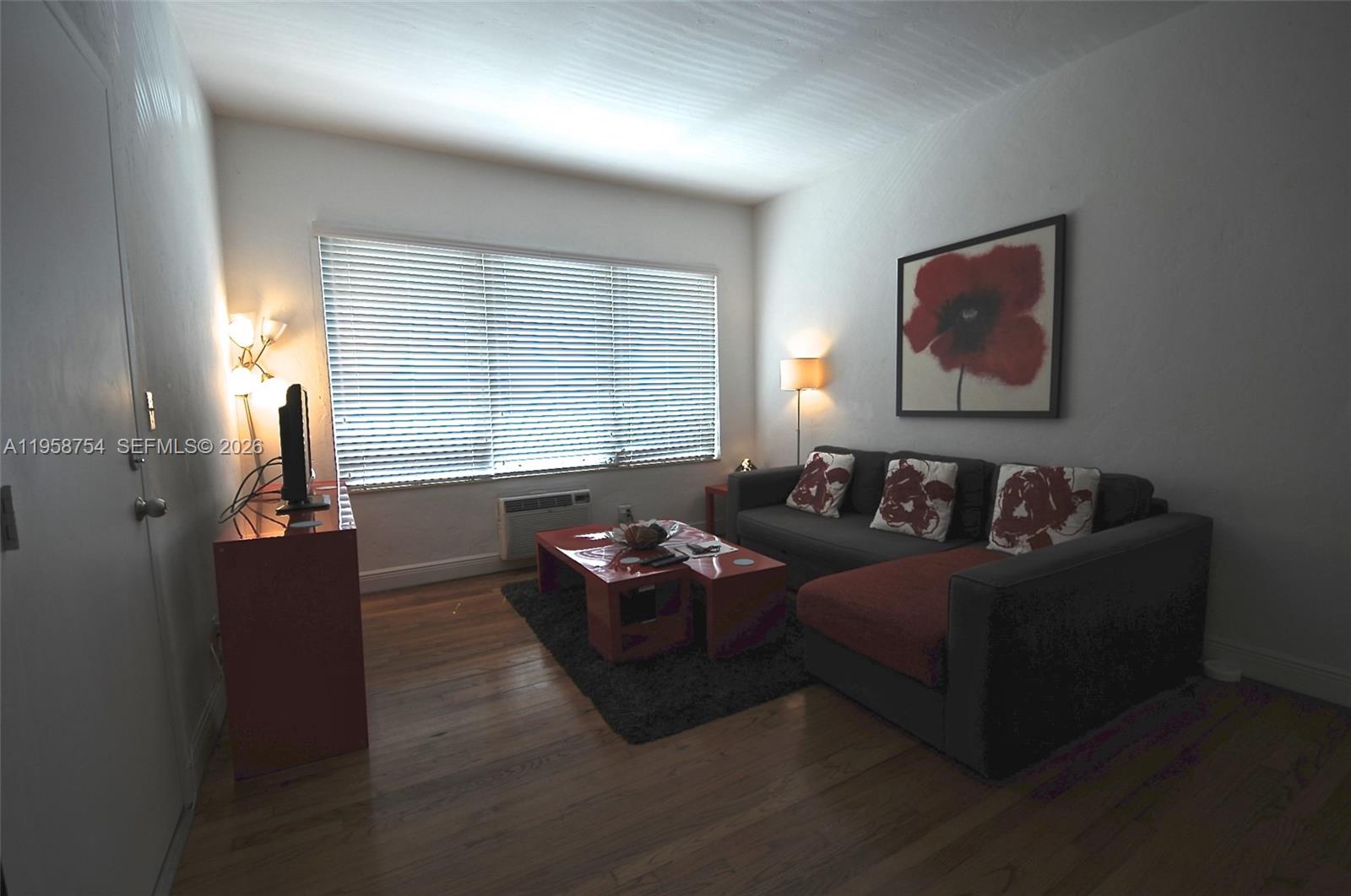 601 7th Street, Unit 4 Miami Beach, FL 33139 - Photo 5 of 16