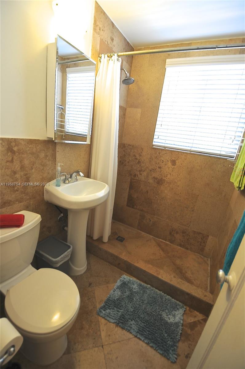 601 7th Street, Unit 4 Miami Beach, FL 33139 - Photo 10 of 16