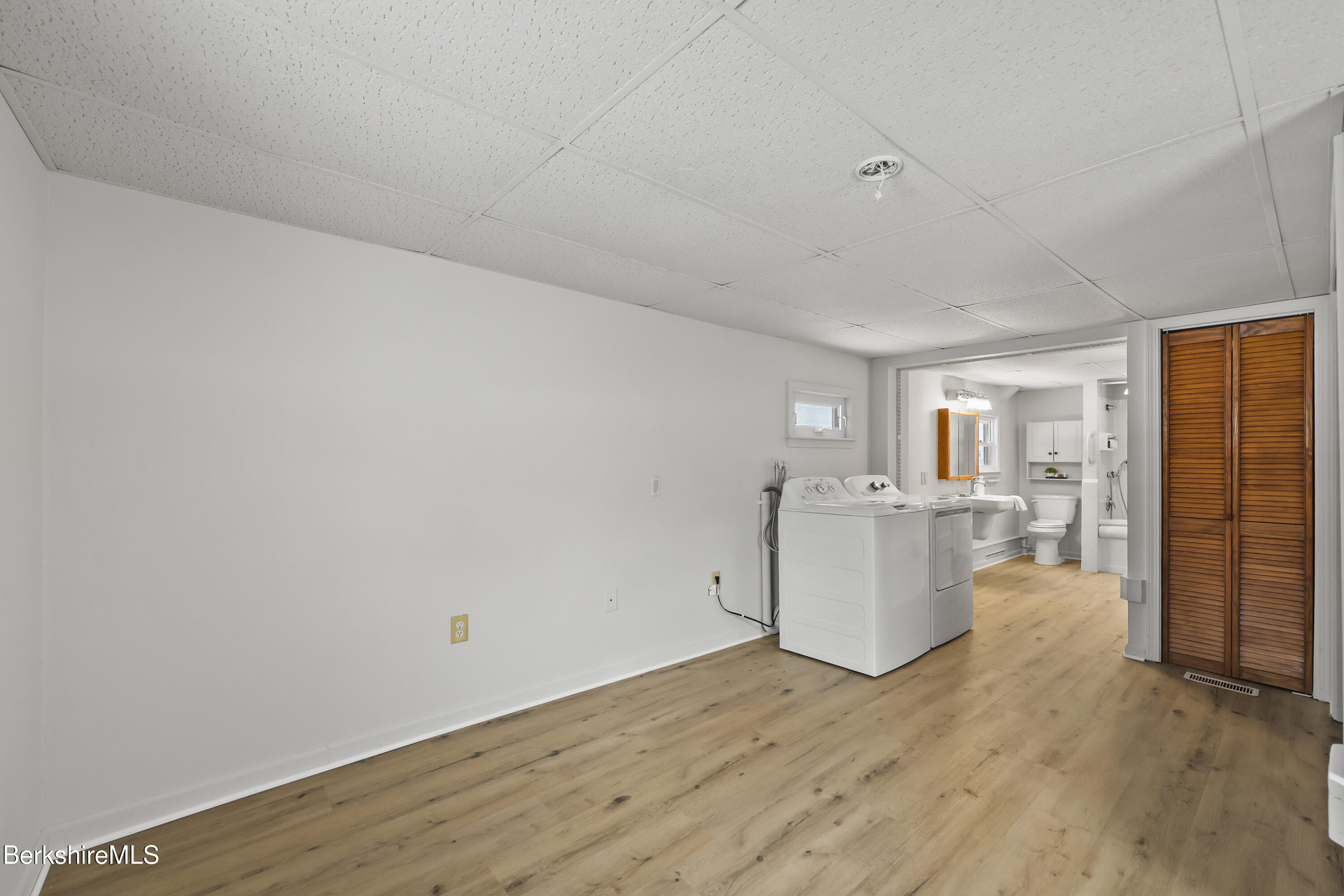 1 Pinnacle Lane Adams, MA 01220 - Photo 20 of 28 Bedroom