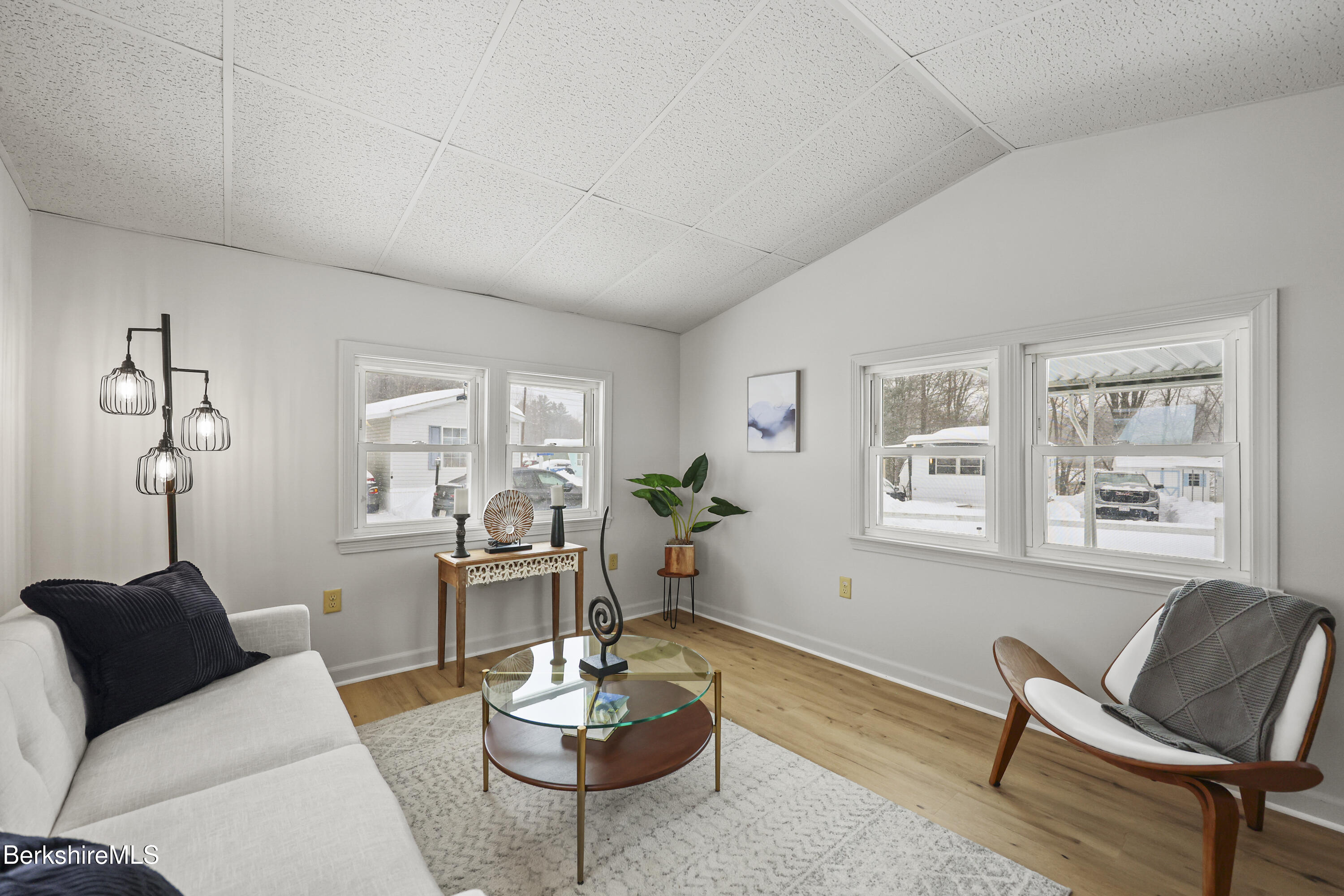 1 Pinnacle Lane Adams, MA 01220 - Photo 10 of 28 Living Room