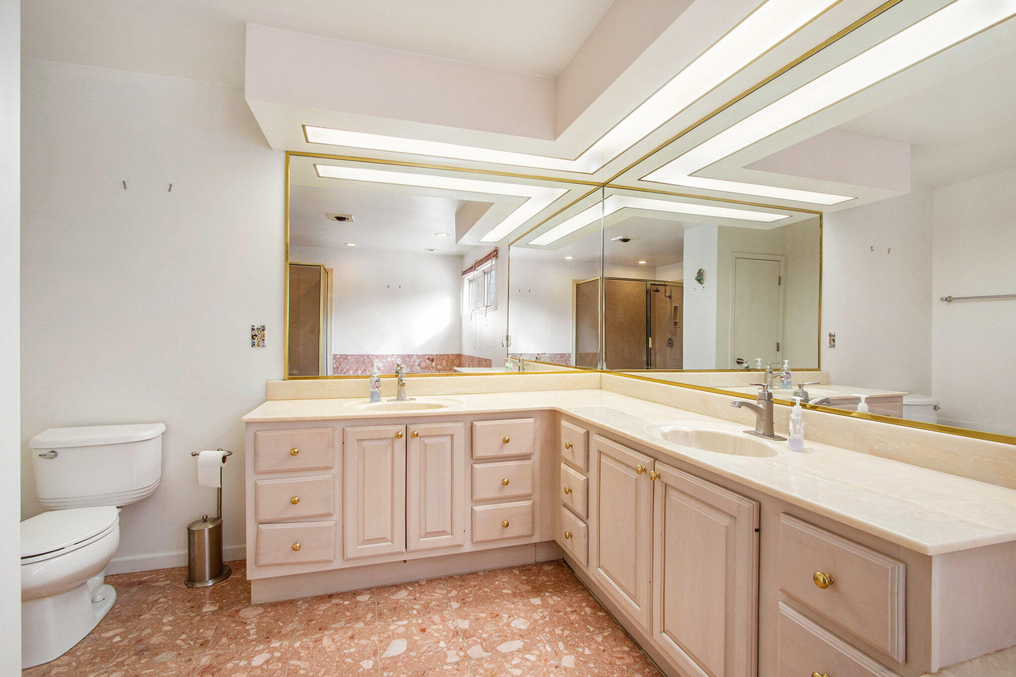 2091 Hidden Valley Drive Crown Point, IN 46307 - Photo 11 of 38 2038x1359