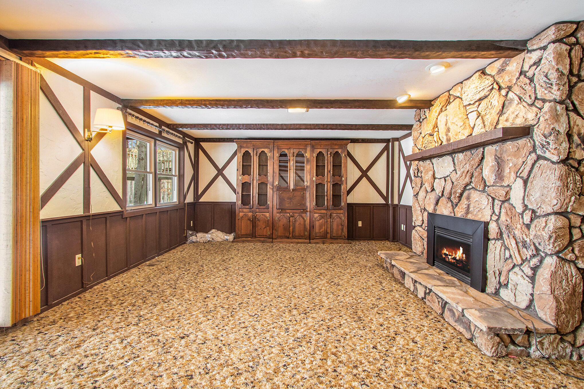 2091 Hidden Valley Drive Crown Point, IN 46307 - Photo 18 of 38 2038x1358