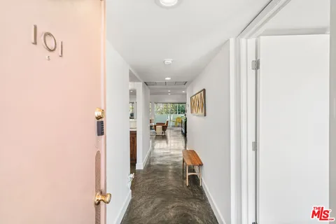 $389,000 | 277 East Alejo Road, Unit 101, Palm Springs, CA 92262