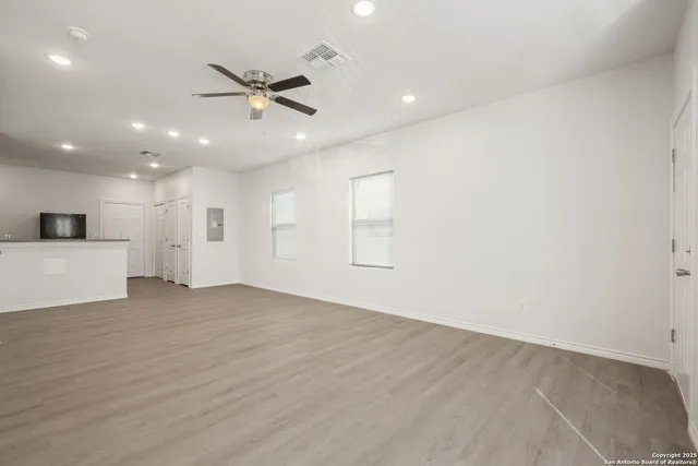 $2,000 | 8719 Wurzbach Road, Unit 102, San Antonio, TX 78240