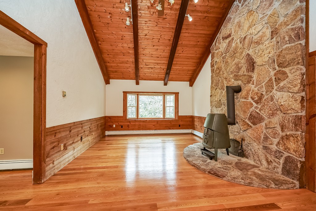 100 Range Road Concord, MA 01742 - Photo 15 of 24 Gallery Image 15