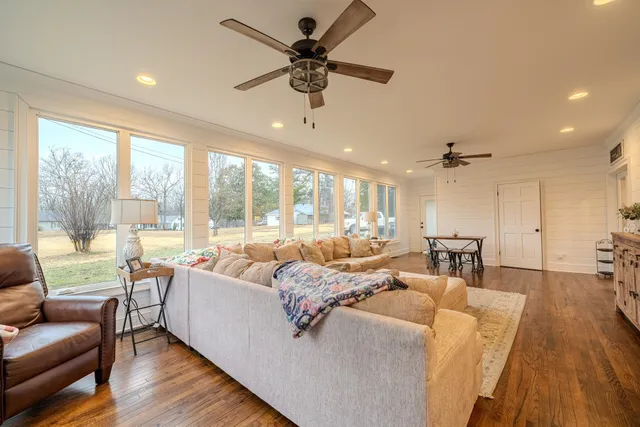 $549,000 | 380 West Morningside Circle, Savannah, TN 38372