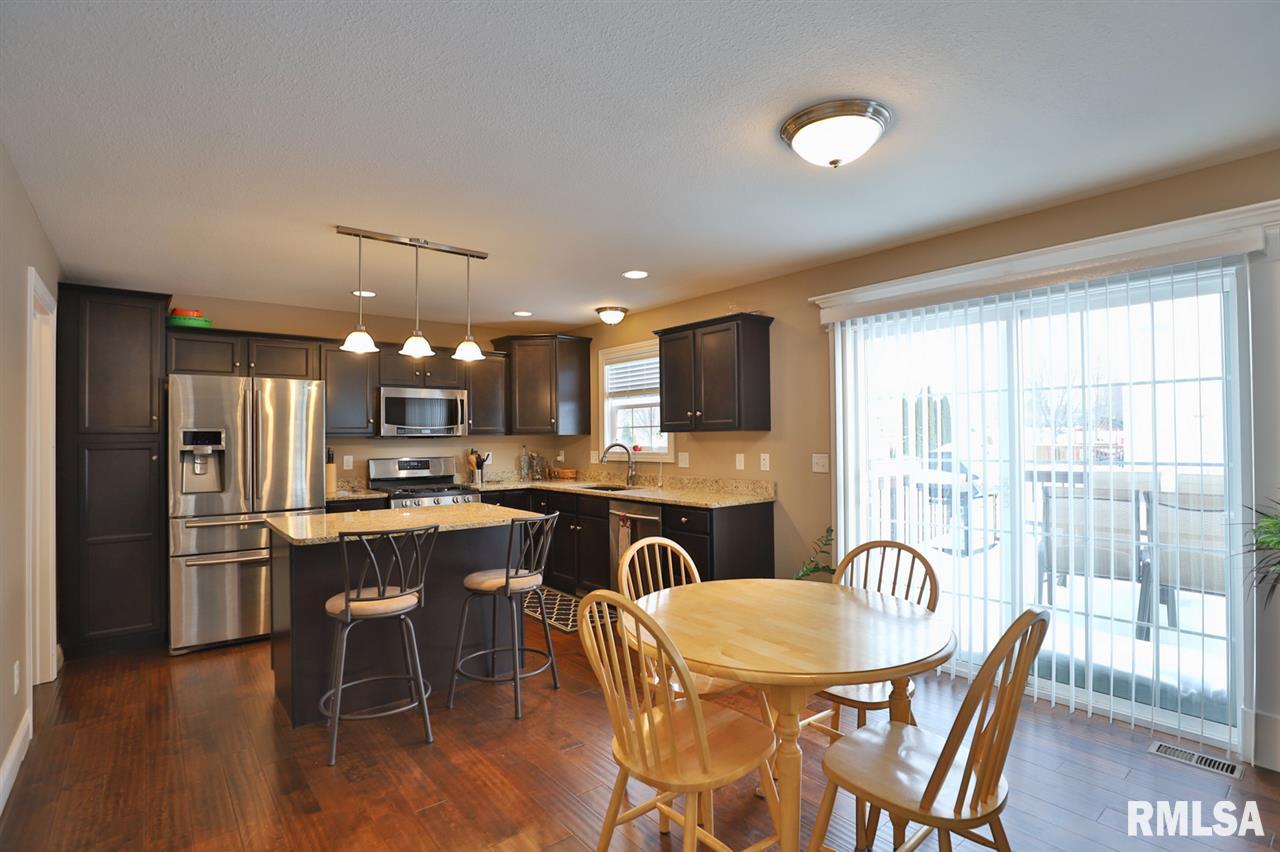 2116 West Geneva Road Peoria, IL 61615 - Photo 11 of 28