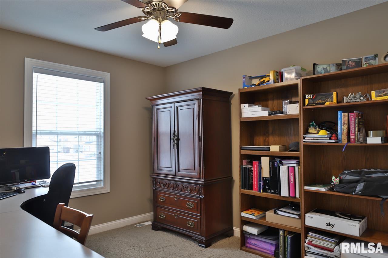 2116 West Geneva Road Peoria, IL 61615 - Photo 25 of 28