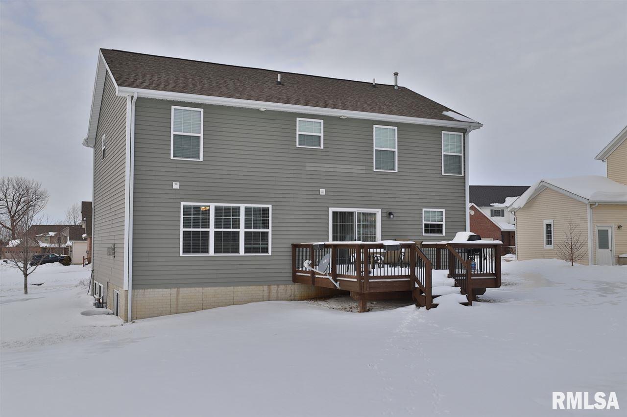 2116 West Geneva Road Peoria, IL 61615 - Photo 3 of 28