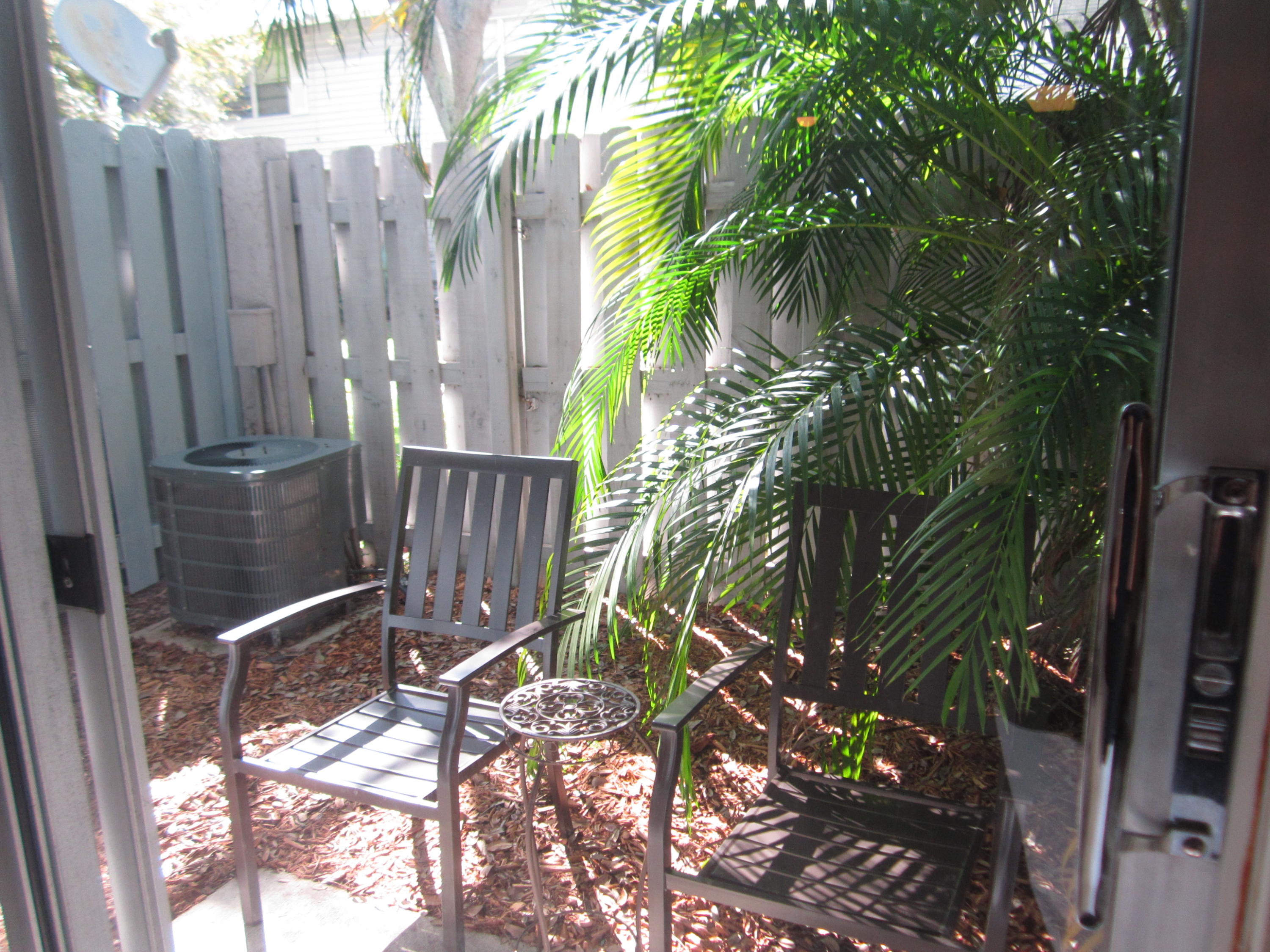 69 Southwest 3rd Street Pompano Beach, FL 33060 - Photo 11 of 21 098 - Copy