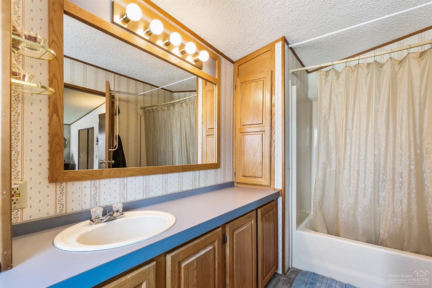 17910 Plainview Road Bend, OR 97703 - Photo 12 of 25 Additional Photo