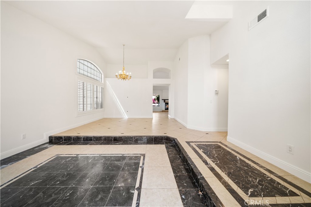 11500 Wordsworth Road Moreno Valley, CA 92557 - Photo 5 of 39