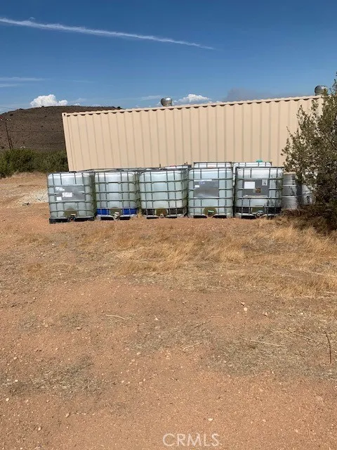 2 Rough Palmdale, CA 93550 - Photo 17 of 22 a view of a back yard