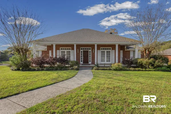 $379,900 | 7315 Bridgewood Court, Mobile, AL 36695