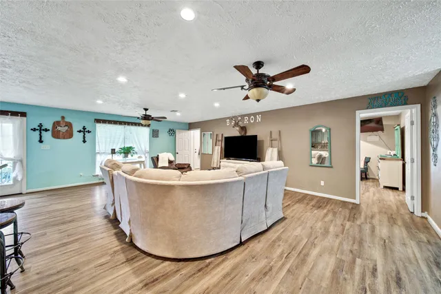 $725,000 | 757 Big Woods Road, New Waverly, TX 77358