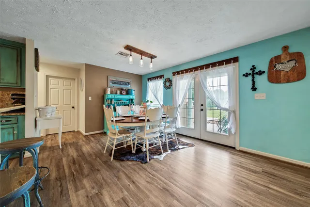 $725,000 | 757 Big Woods Road, New Waverly, TX 77358