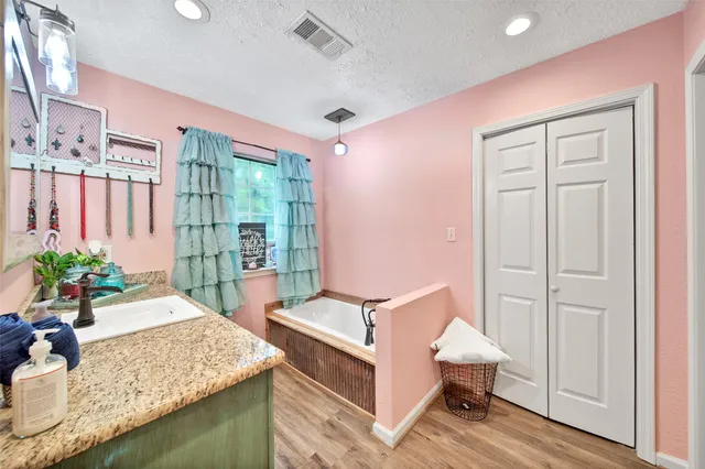 $725,000 | 757 Big Woods Road, New Waverly, TX 77358