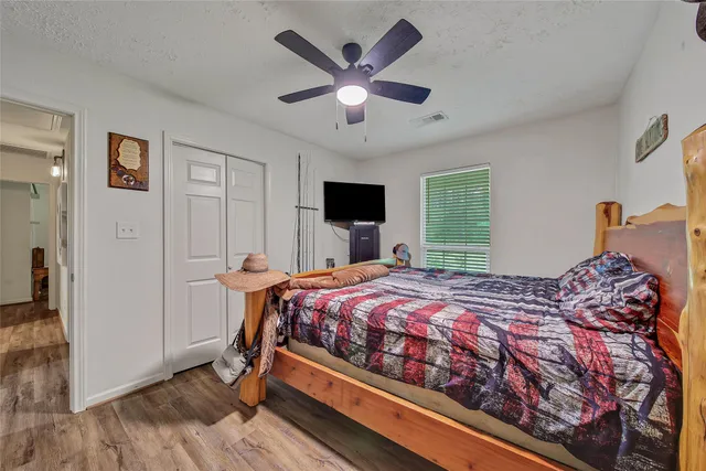 $725,000 | 757 Big Woods Road, New Waverly, TX 77358