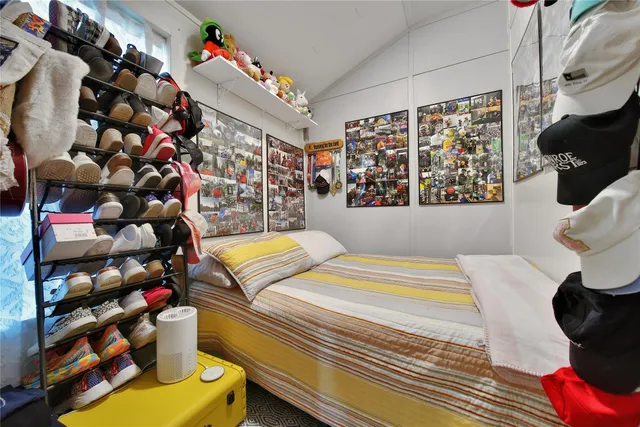 $725,000 | 757 Big Woods Road, New Waverly, TX 77358